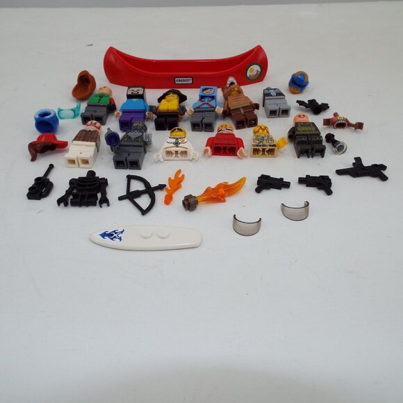 Misc Lego Minifigs And Pieces Lot #495 - Picture 6 of 6
